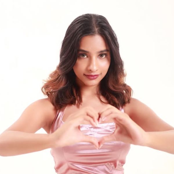 Aurora Sinclair (Balloon Akka) Biography