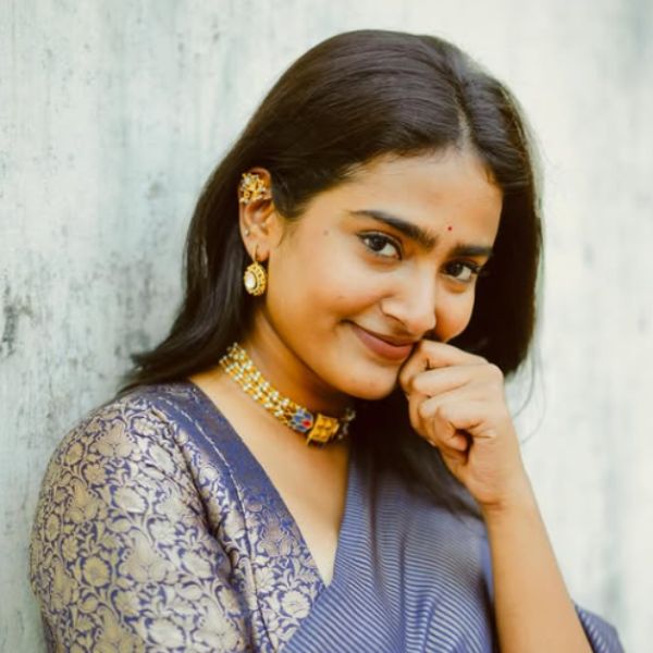 Yogalakshmi Biography