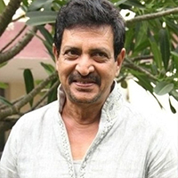 Nizhalgal Ravi
