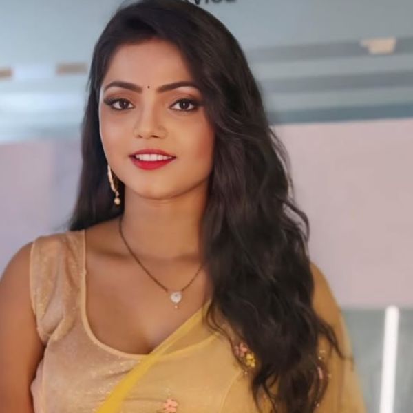 Bharti Jha Biography