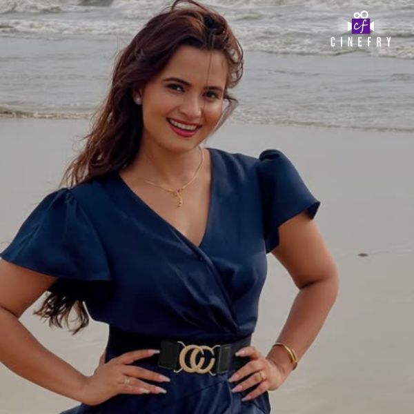 Neelam Giri Biography