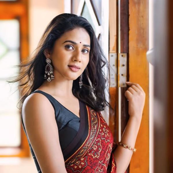 Shreya Rukmini Biography
