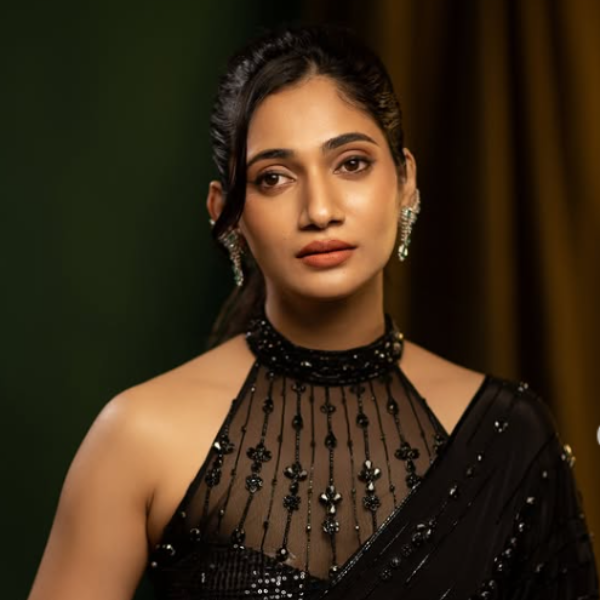 Losliya Mariyanesan Age