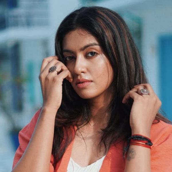 Roshni Haripriyan Wiki