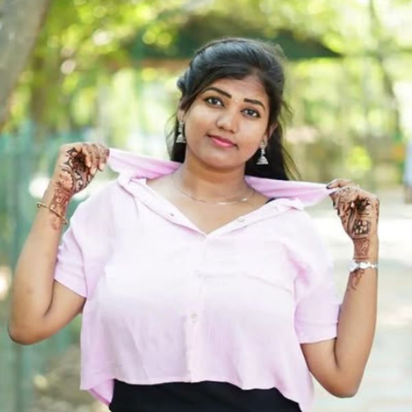 Soniya Vinoth Biography