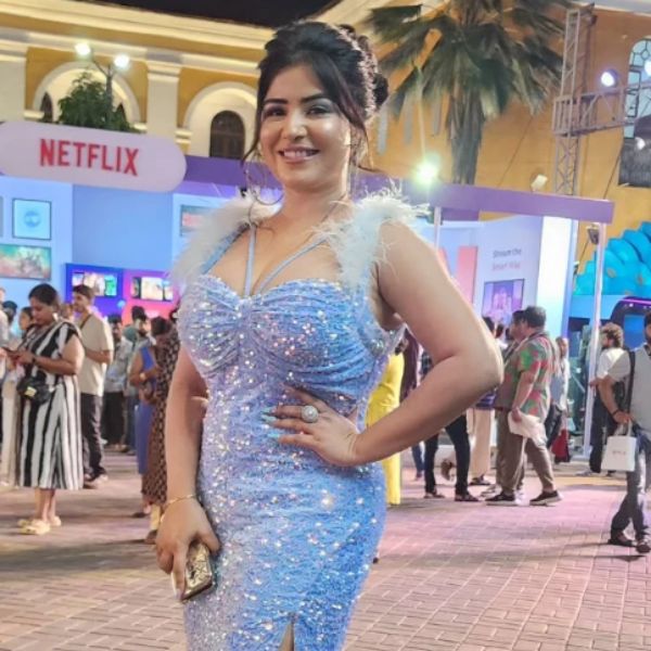 Shikha Malhotra Biography
