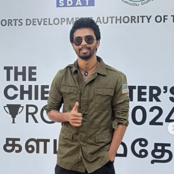 Daffe Naveen Biography