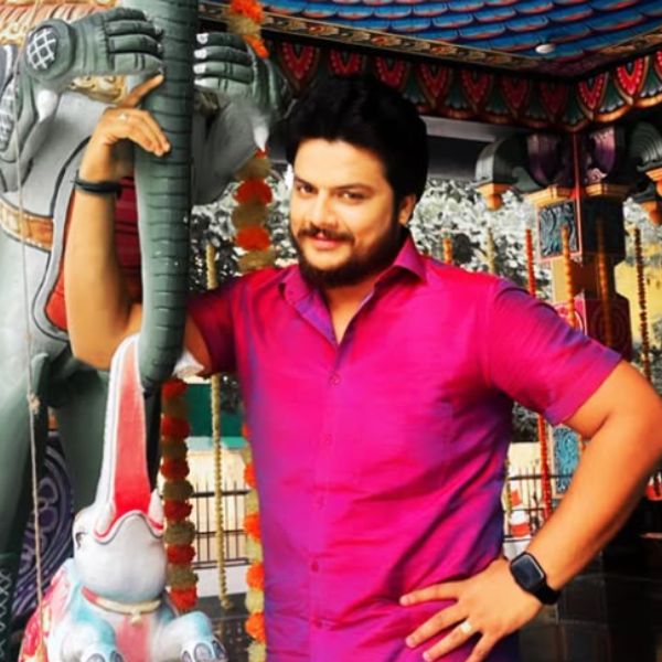 Karthik Sasidharan Age