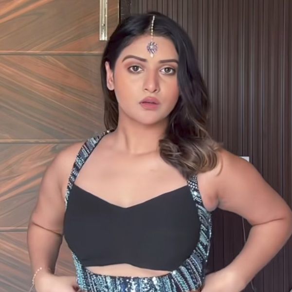 Rashika Dobriyal Wiki