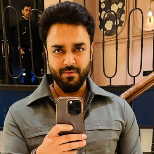 Vikram Shri Biography