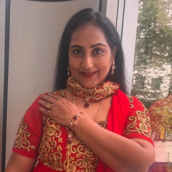 Gayathri Shastry Age
