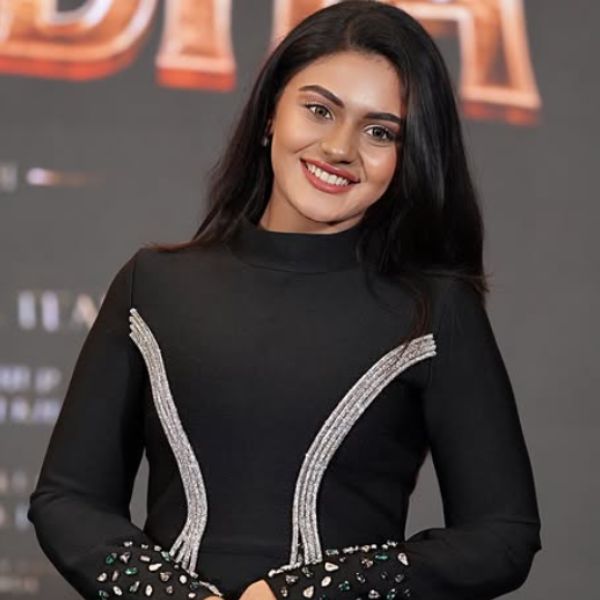 Nayan Sarika Wiki