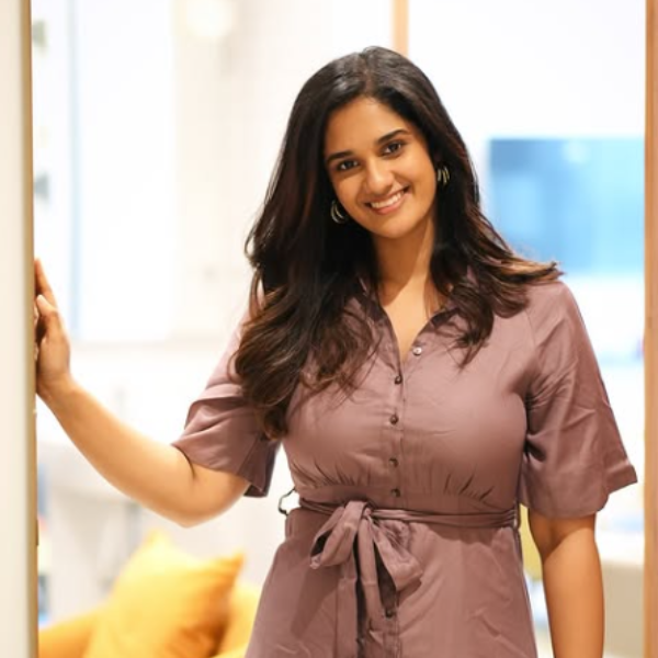 Roshni Career