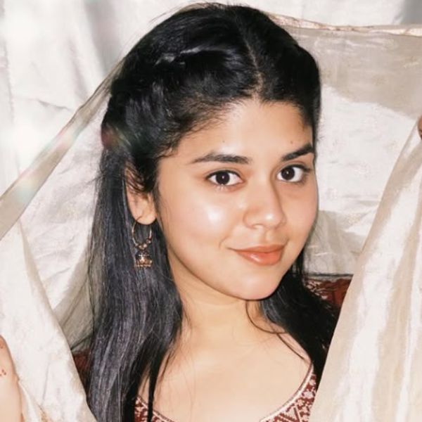 Thaafia Abuthahir Biography