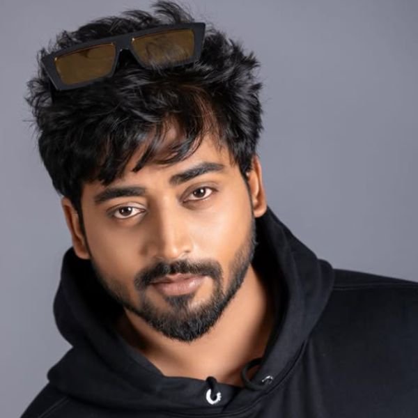 Mukesh Gowda Biography